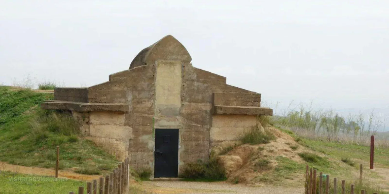 Dolmen de Valencina de la Concepción en el Aljarafe sevillano